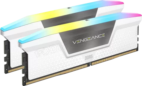 Photo de Kit Barrettes mémoire 32Go (2x16Go) DIMM DDR5 Corsair Vengeance RGB 6000MHz (Blanc)