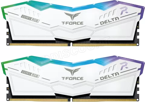 Photo de Kit Barrettes mémoire 32Go (2x16Go) DIMM DDR5 Team Group T-Force Delta RGB  6200Mhz (Blanc)