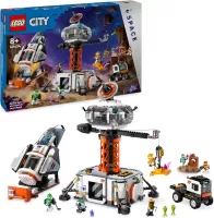 Photo de Lego Station spatiale et sa base de lancement