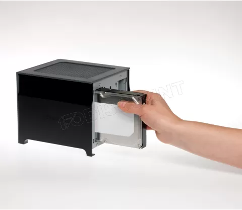 Photo de Netgear Stora MS2000 (vide)