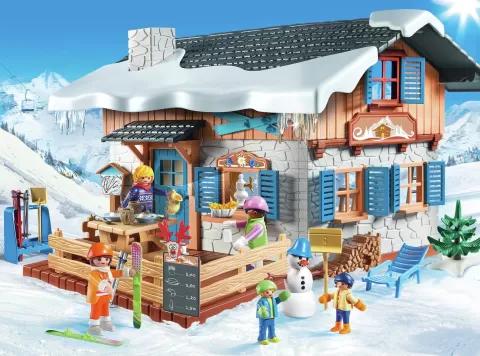 Photo de Playmobil 9280 Family Fun - Chalet avec skieurs