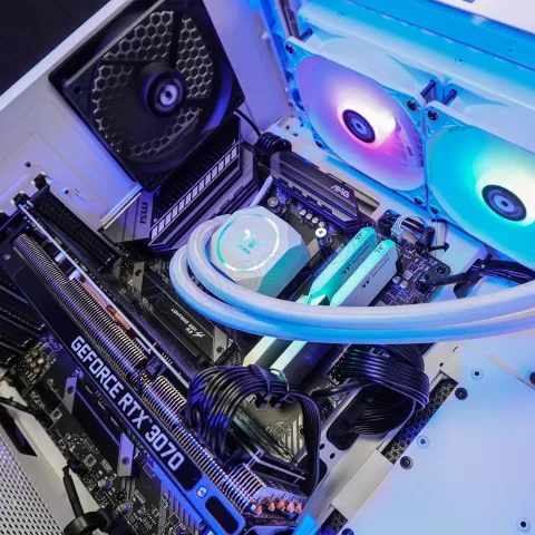 Photo de Unité centrale Gamer Thermaltake Phobos (Blanc)